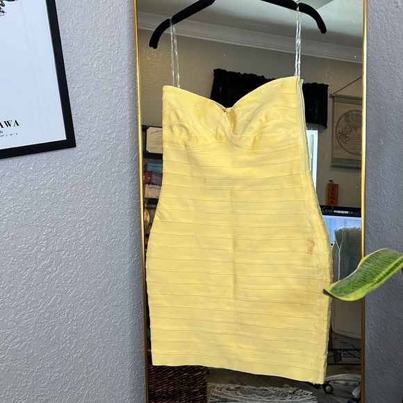 HOUSE OF CB 'Chantelle' Lemon Strapless Bandage Dress NWOT - Picture 9 of 11